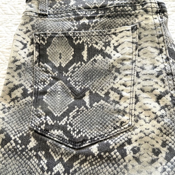 Like New Hudson Barbara High Waist Super Skinny Python Print Jean Size 25 - Picture 11 of 17